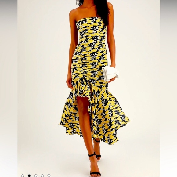 C/MEO Collective Dresses & Skirts - C/Meo Collective MIDI dress. Size medium